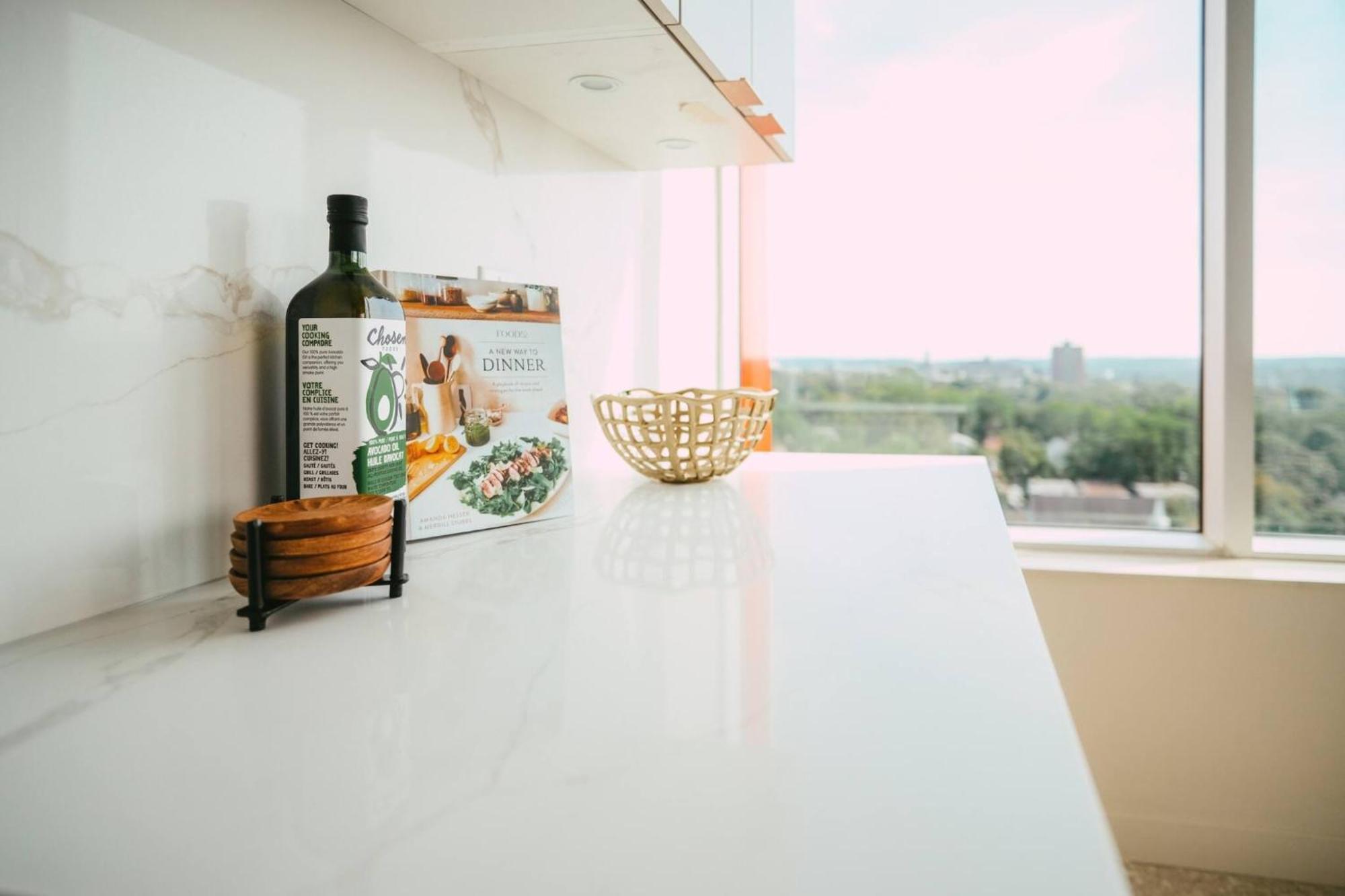 New - Luxury 2Br Penthouse Apt In Central Halifax Ngoại thất bức ảnh